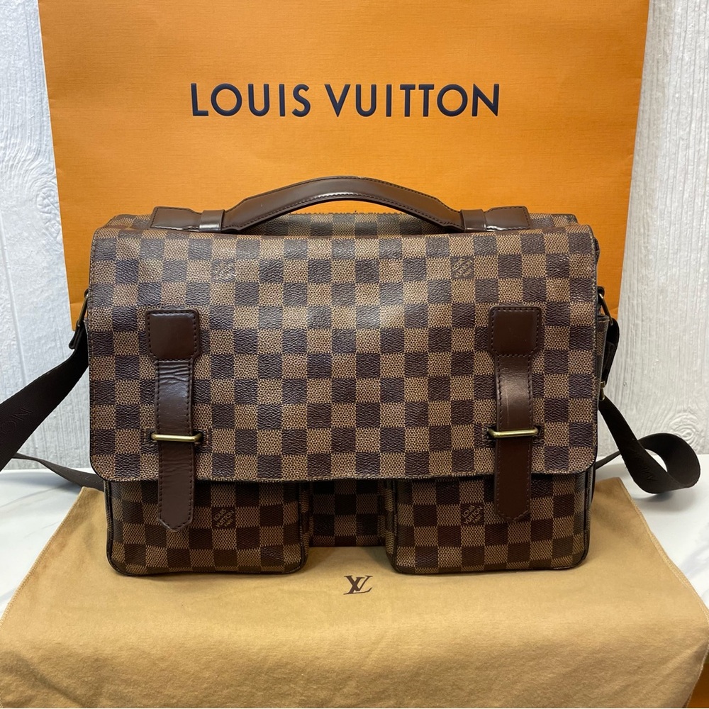 Louis Vuitton Saumar Messenger! Damier Ebene Crossbody Shoulder Bag Satchel!!